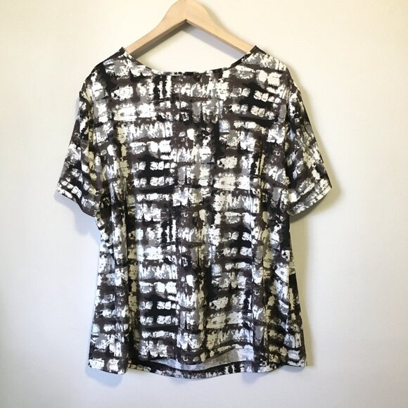 Vintage Tradition Canadian Modern Ink Blot Studded Shoulder Drape Neck Tee - Picture 2 of 16